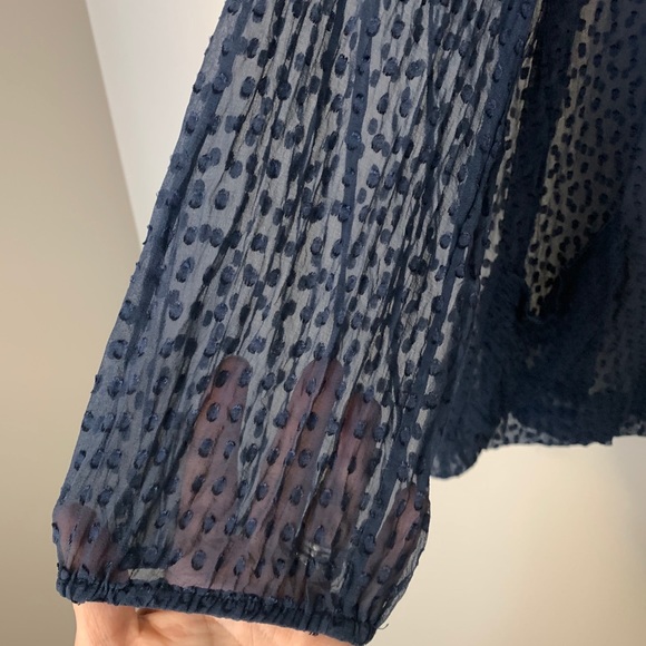 Rainn Navy Blue Sheer Blouse - Size Medium - Picture 8 of 10